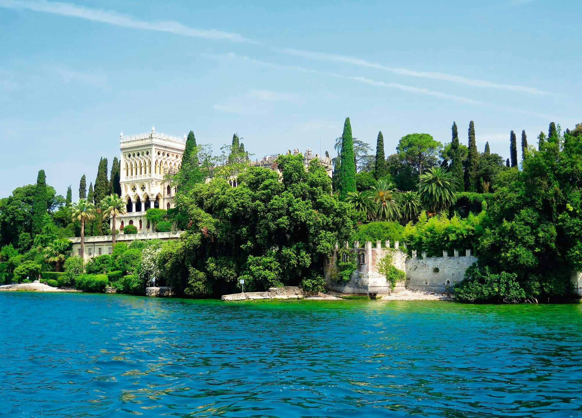 Lake Garda Islands Motorboat Cruise from Garda | musement