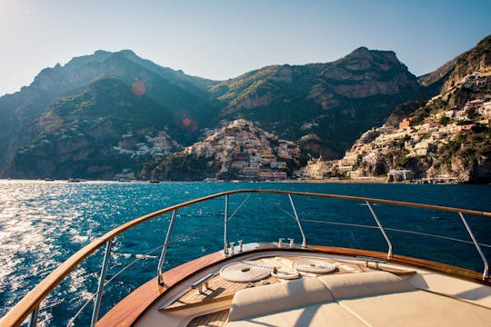 Excursion en bateau sur les côtes de Sorrente et d'Amalfi