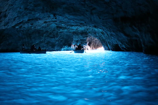 Sorrento e Capri boat tour with swimming and snorkeling
