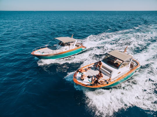 Sorrento coast and Capri boat excursion for young adults