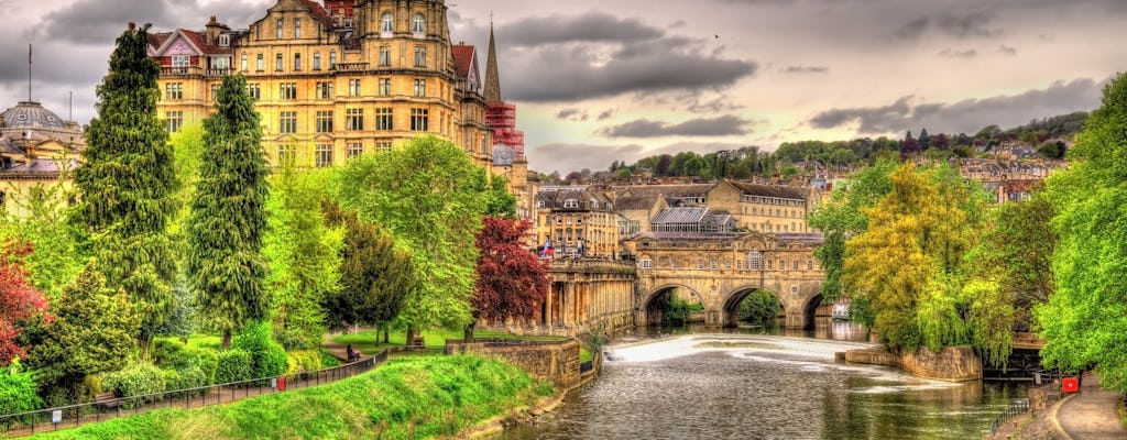 Sendero privado para caminar por la ciudad de Bath