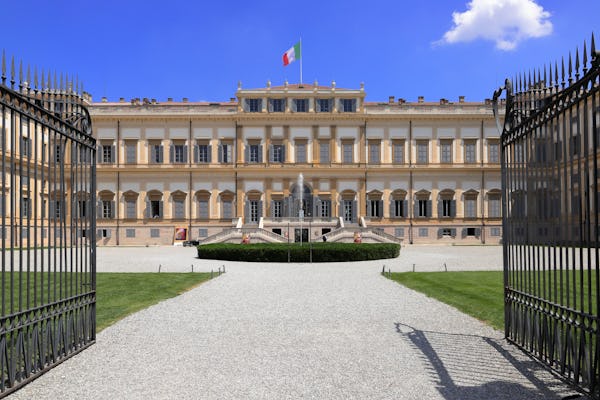 Visite du centre historique de Monza et de la Villa Royale