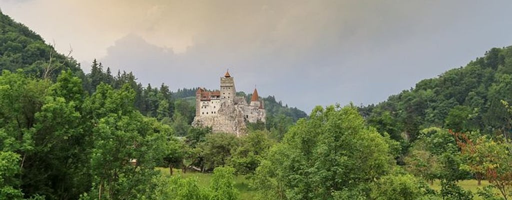 Wycieczka do zamku Bran i twierdzy Rasnov z Braszowa, z opcjonalną wizytą w zamku Peles