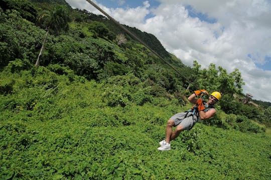 Seilrutschen und Wasserfall El Limón