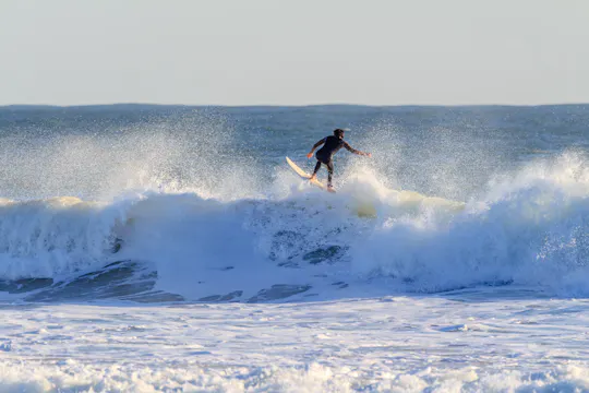Surf lesson in Carcavelos beach