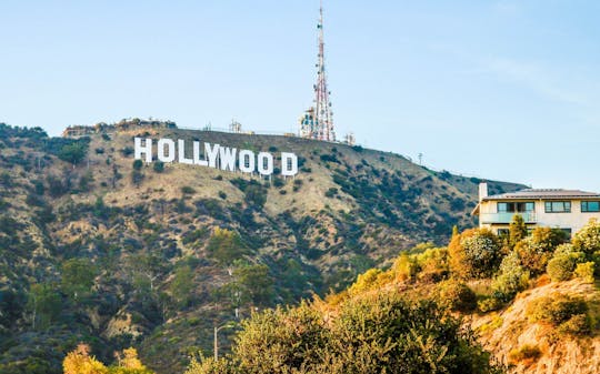 Hollywood Sign hiking tour to Griffith Observatory