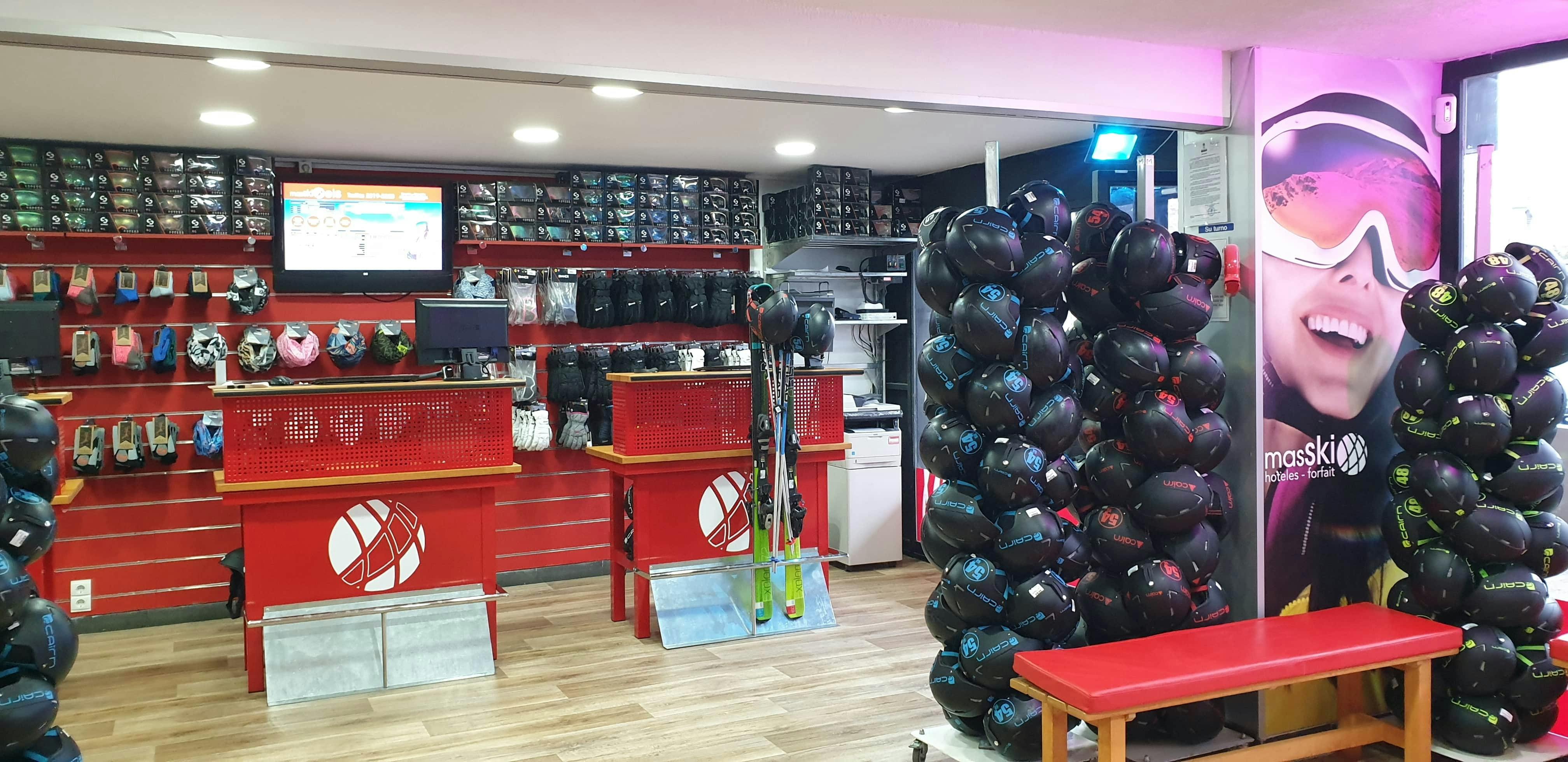 Sierra Nevada Ski & Snowboard Equipment Hire