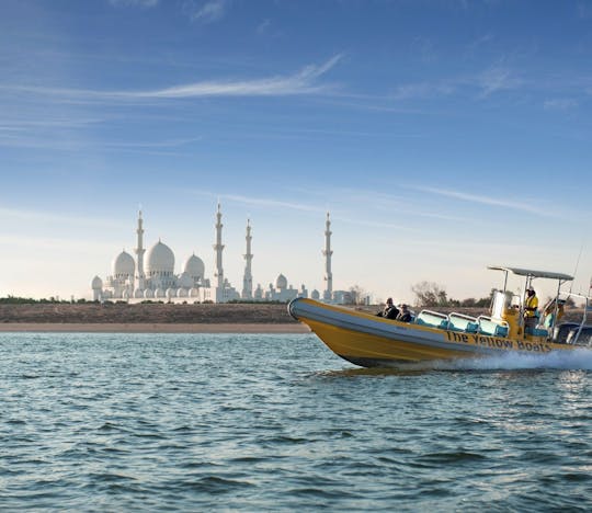 Tour in barca di 60 minuti ad Abu Dhabi della Corniche, dell'Emirates Palace e dell'isola di Lulu