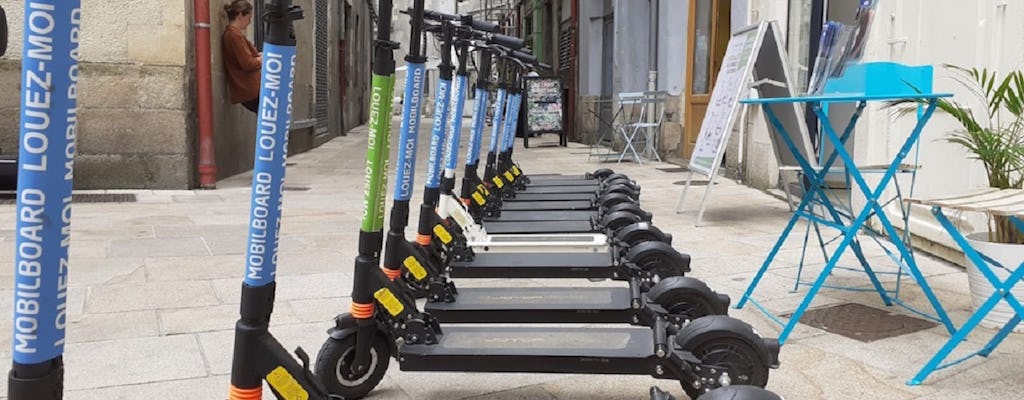 Noleggio di scooter elettrici a Nantes per 1 giorno, 7 giorni o 1 mese