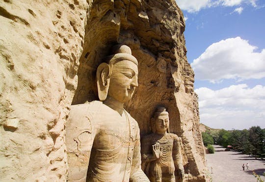Excursión privada de un día a las grutas de Yungang y al monasterio colgante en Datong
