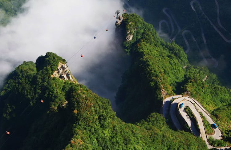 Private day trip of Tianmen Mountain, Sky Walk and Glass Bridge