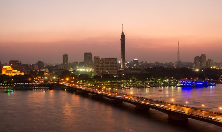 Half-day Cairo down town city wander tour