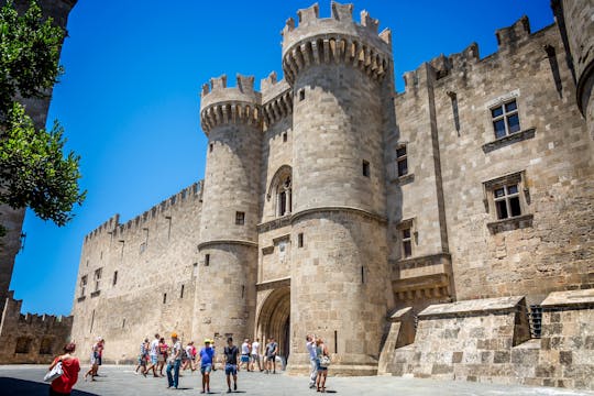 Excursión de un día a la isla griega de Rodas desde el puerto de Marmaris