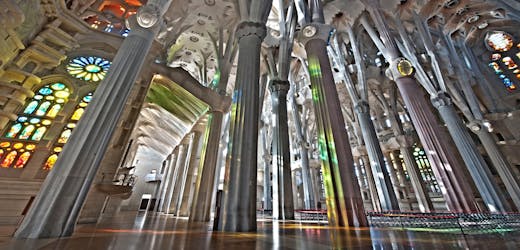 Tour privato del Parco Guell e della Sagrada Familia con ritiro dall’hotel