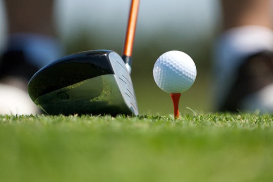 Golfe no Lacosta Country Club com traslados