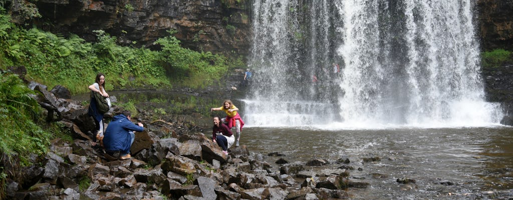 Tour a piedi nell'iconica Valle delle Quattro Cascate