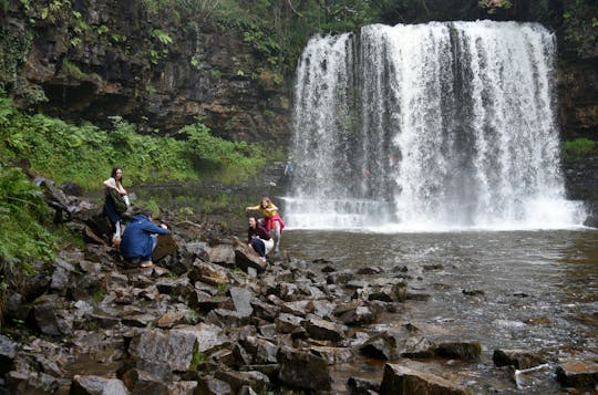 Walking tour in the iconic Four Waterfalls Valley