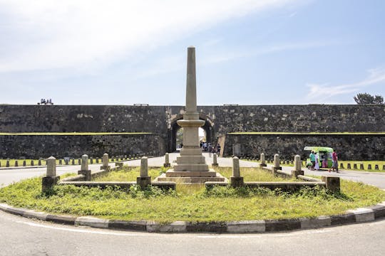 Galle privétour met paalvissen vanuit Colombo of Negombo