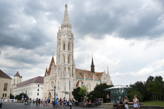 Buda Castle walking tour and visit to the Hospital in the Rock