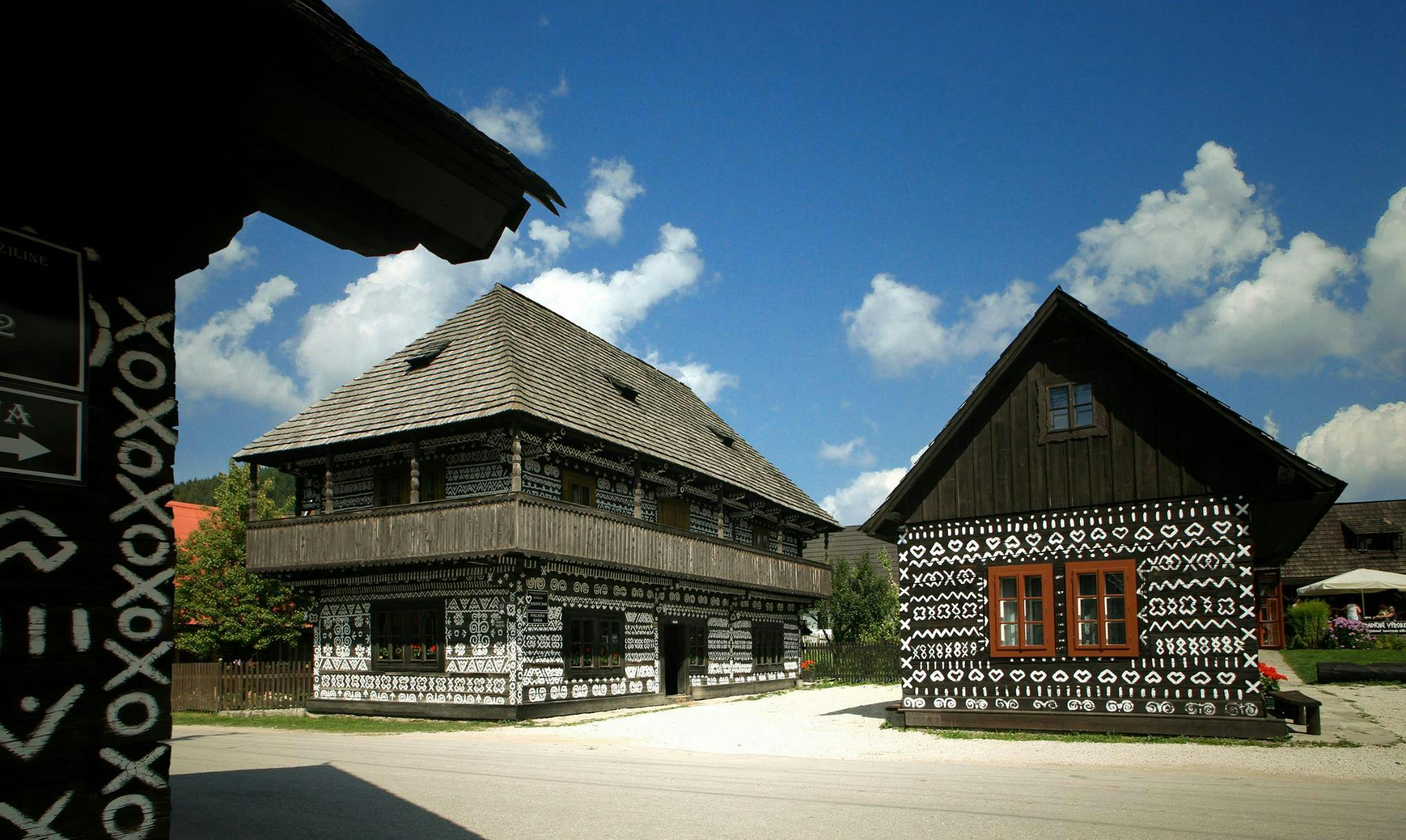 Cicmany guided tour with thermal bath entrance