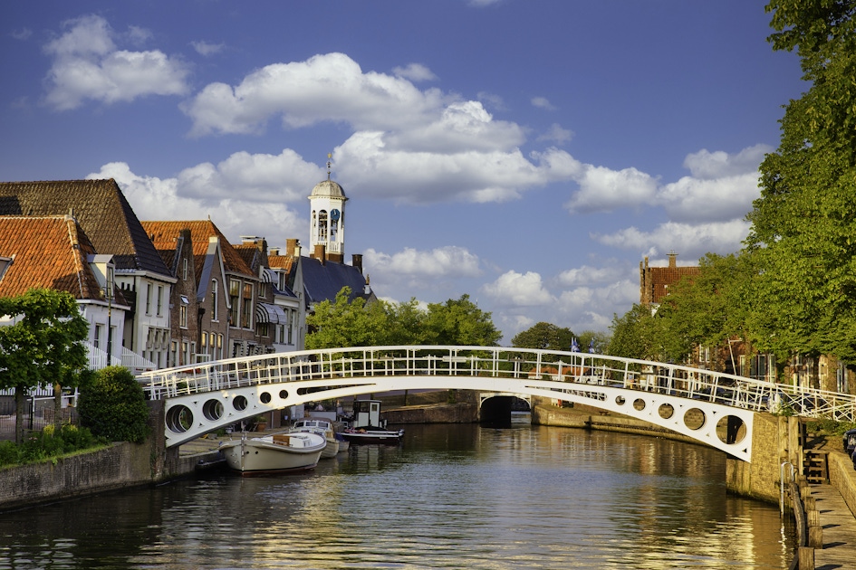 Hop-on hop-off in Dokkum Hop-on hop-off in Dokkum