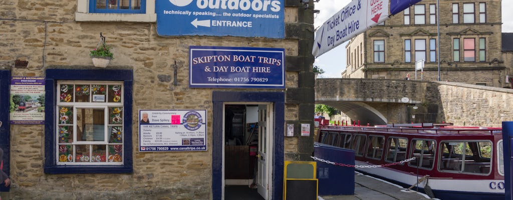 Skipton Canal self-drive day boats