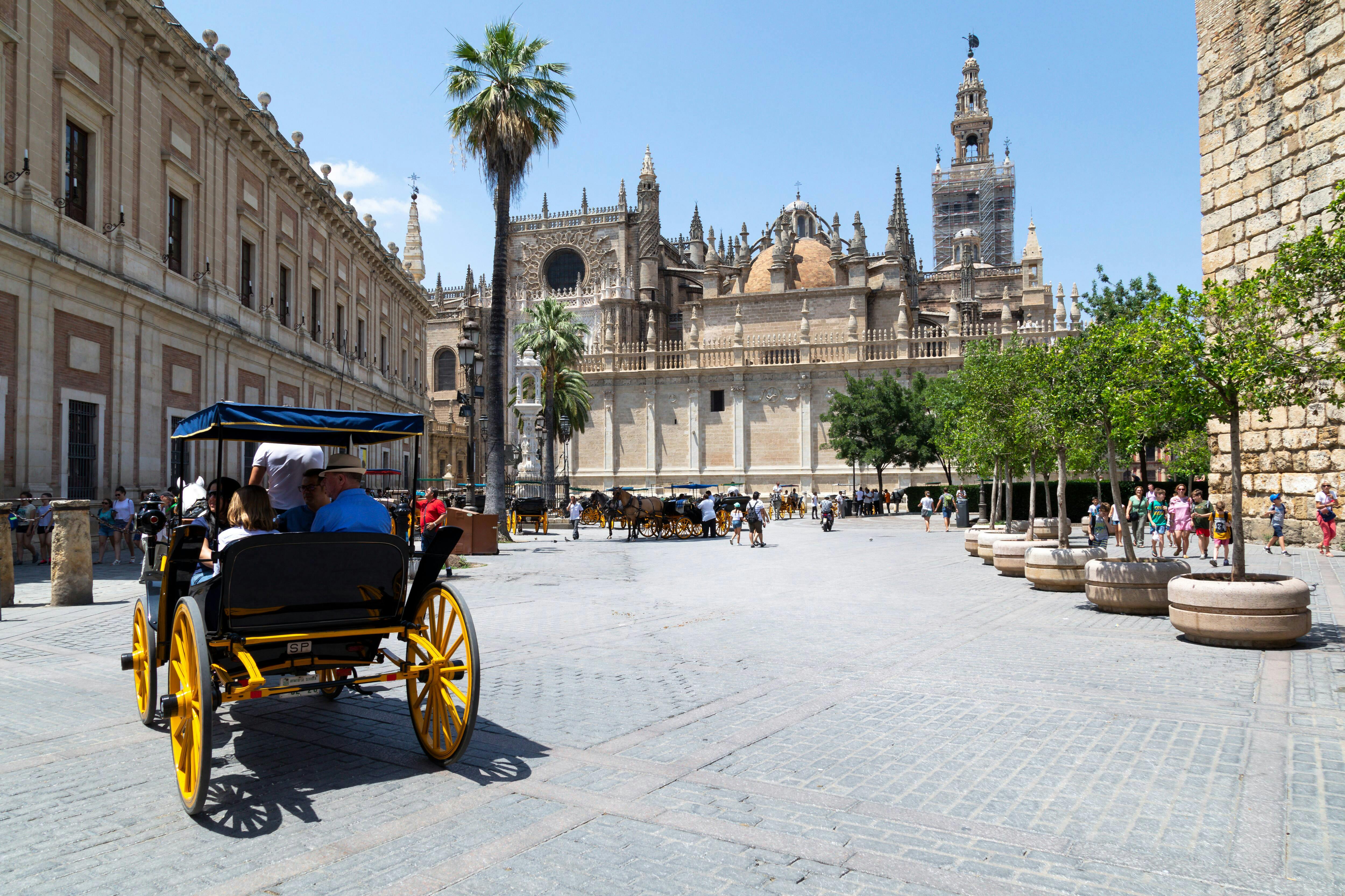 Sevilla Stadtrundfahrt und Einkaufserlebnis