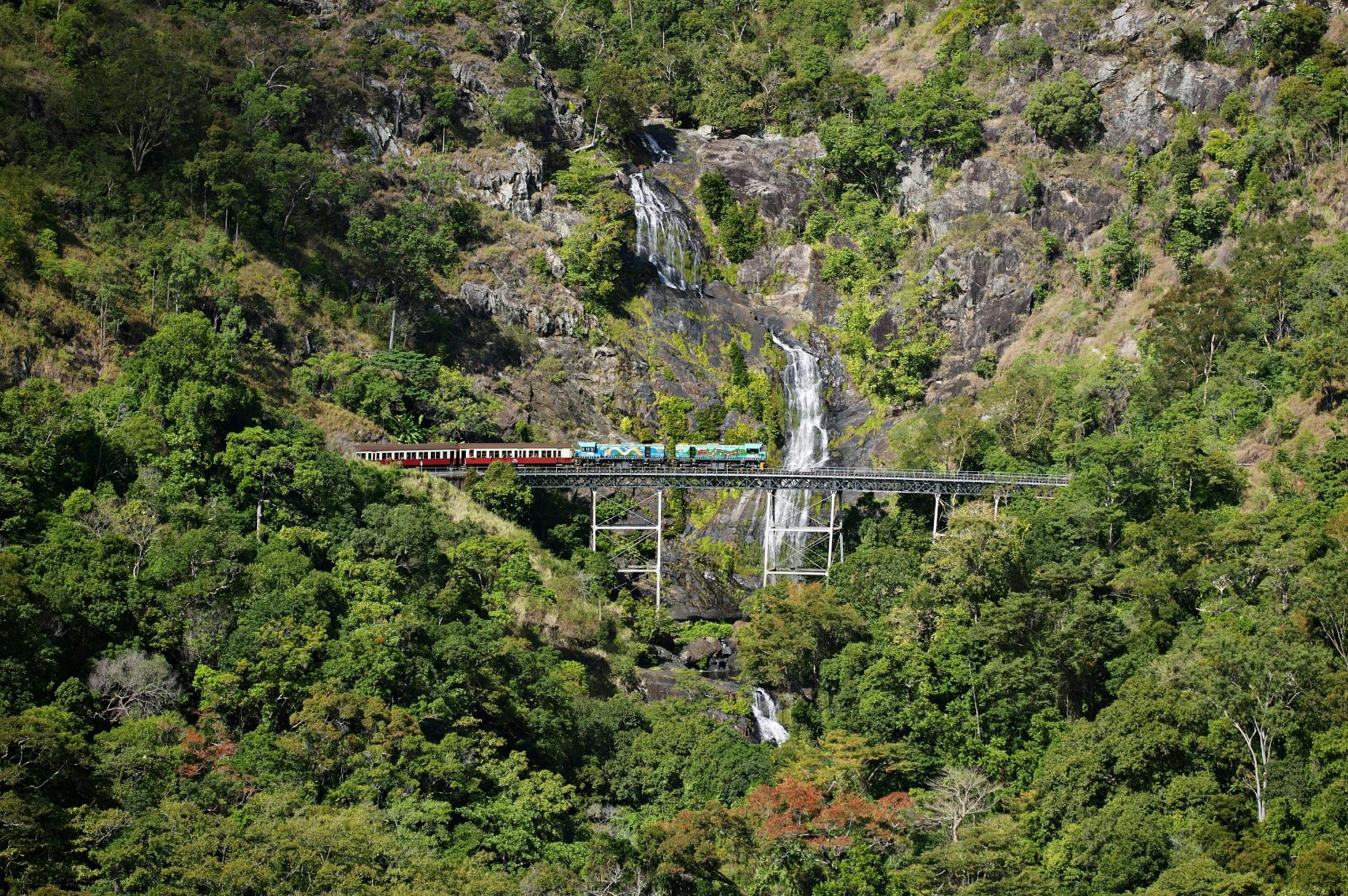 Kuranda Skyrail und Scenic Rail erleben