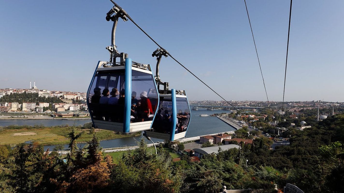Tour del Cuerno de Oro y el Parque Miniaturk en Estambul