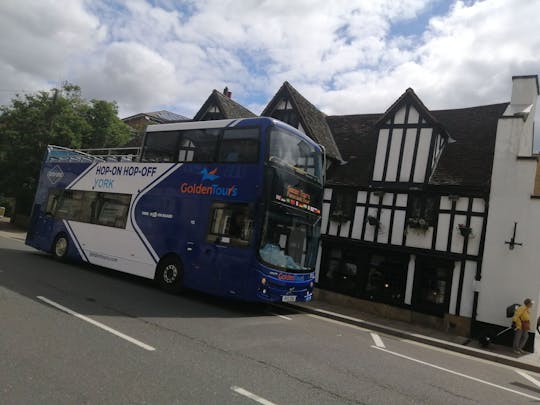 Visite en bus à toit ouvert à arrêts multiples à York – billet 2 jours