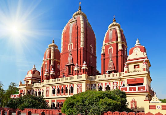 Early morning Aarti ceremony at Laxmi Narayan Temple and ISKCON Temple