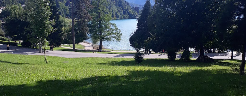 Tour por la tarde por los lagos de Bled desde Ljubljana