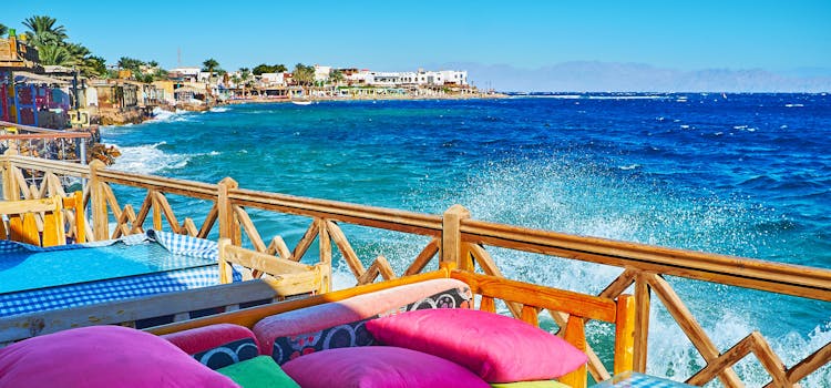 Blue Hole Snorkeling, 4x4 safari and Dahab tour from Sharm El Sheikh with lunch