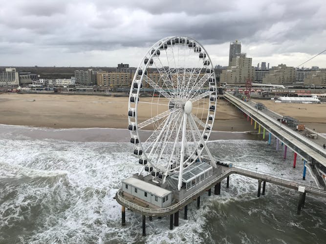 Self guided tour with interactive city game of Scheveningen