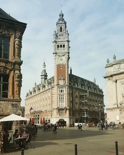 Self guided tour with interactive city game of Lille
