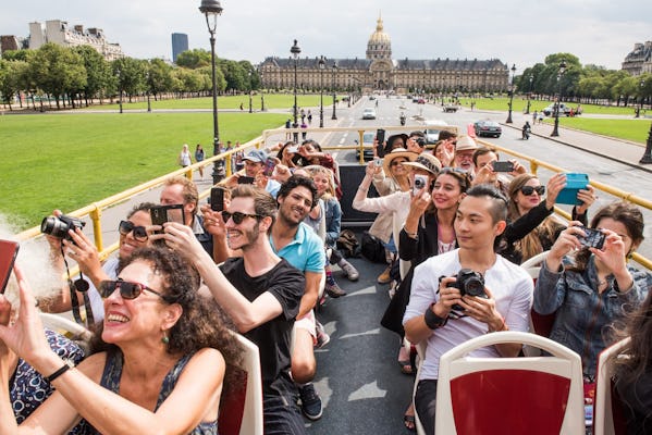 Hop-on hop-off bus tour, river cruise tour and Louvre entrance tickets