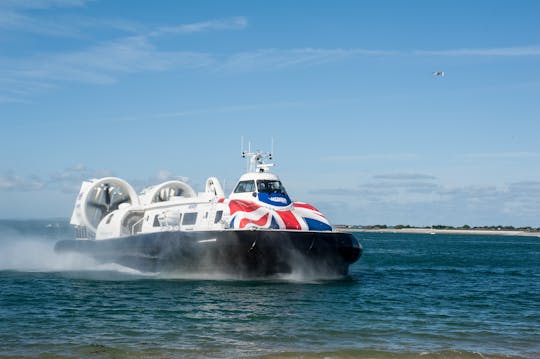 Hovercraft-vlucht retourtransfer naar het Isle of Wight