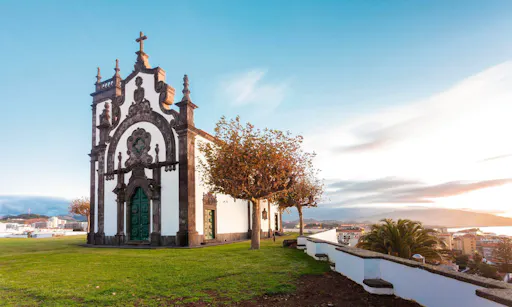 Half-day Tour to Sete Cidades & Lagoa do Fogo in Minivan