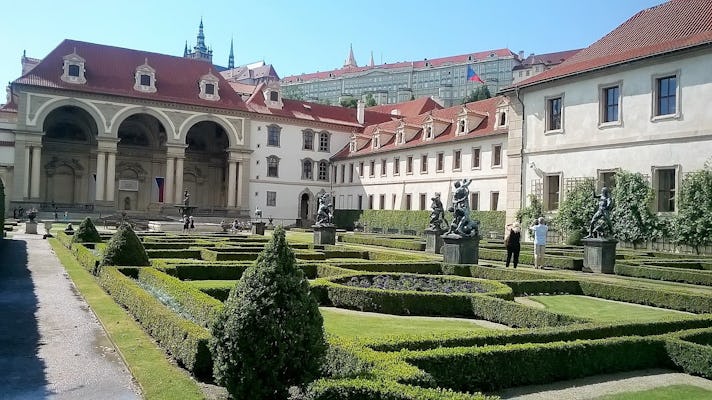 Wycieczka z przewodnikiem po Pradze z ogrodami pałacowymi Wallensteina