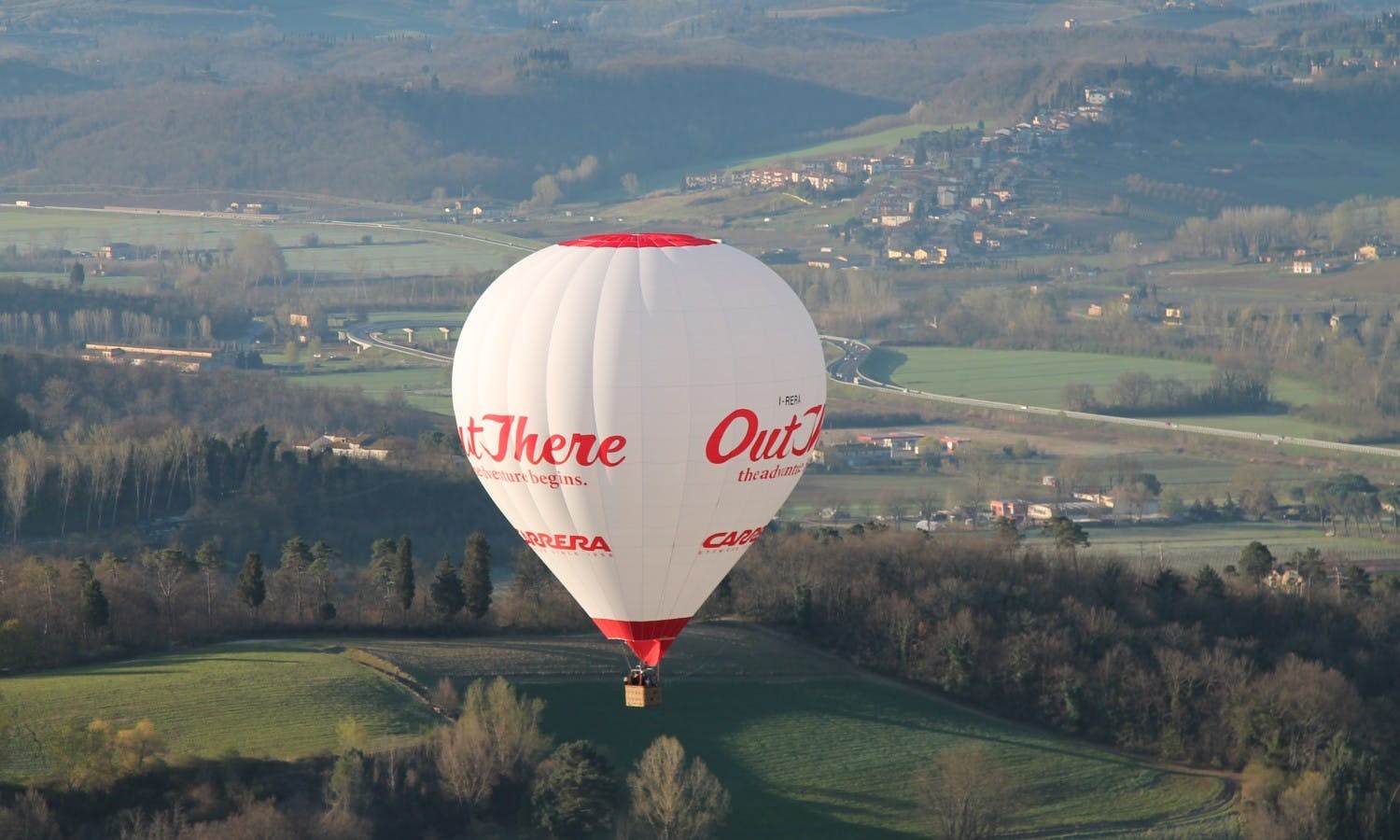 Fahrt mit dem Heißluftballon über Siena in der Toskana