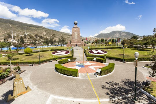 Tour Mitad del Mundo con entradas y traslados.