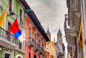 Autobus turistico Hop on Hop off a Quito