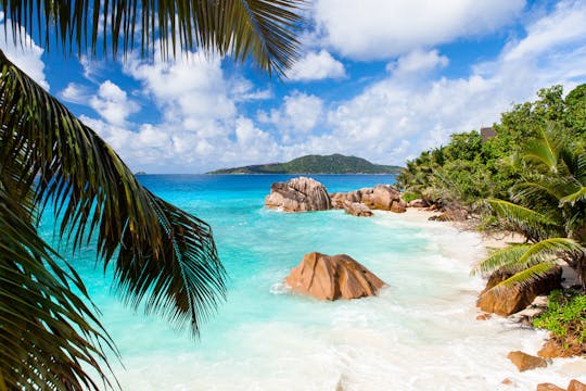 Helikopterexcursie naar het eiland La Digue vanuit Mahé