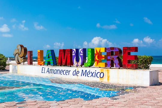 Isla Mujeres Sailing for Adults