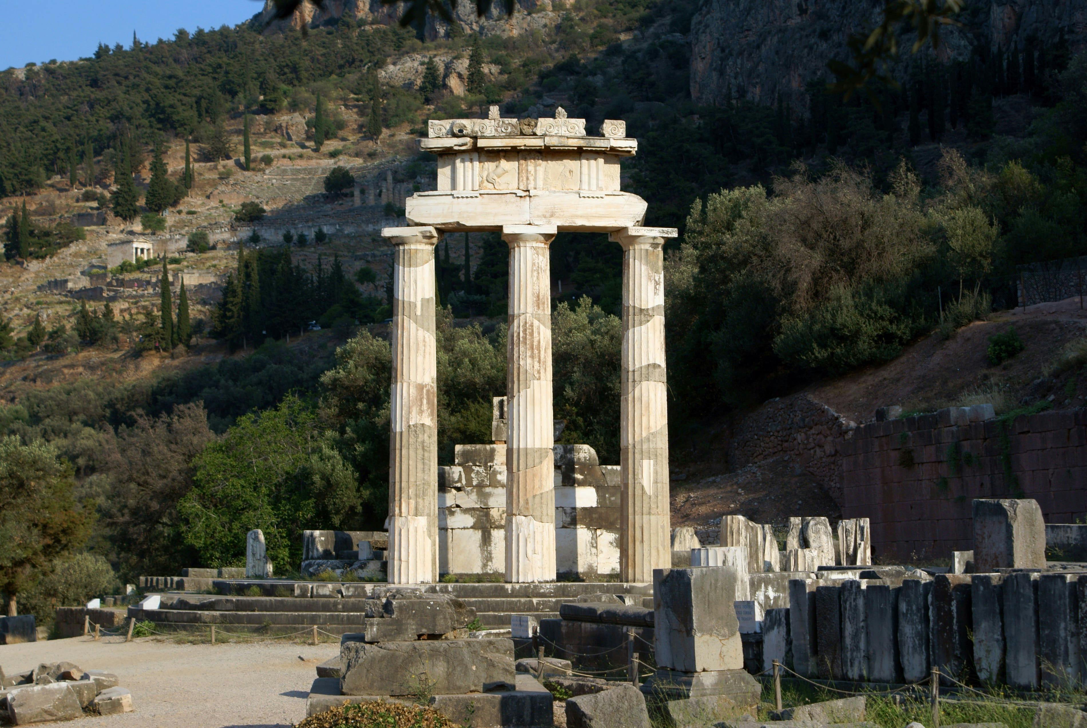 Visite en petit groupe du site antique de Delphes