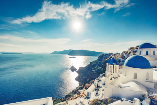 Diamond morning cruise in Santorini