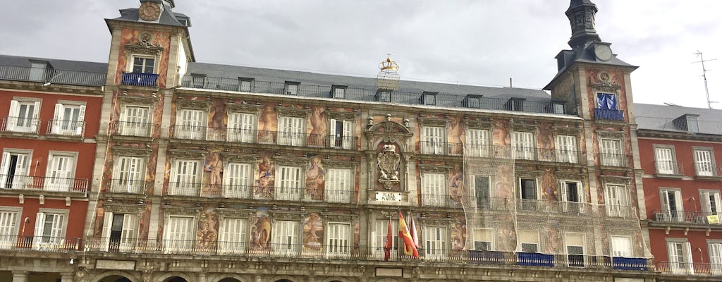 Verborgen en historische juweeltjes van verkenningsspel en rondleiding door Madrid