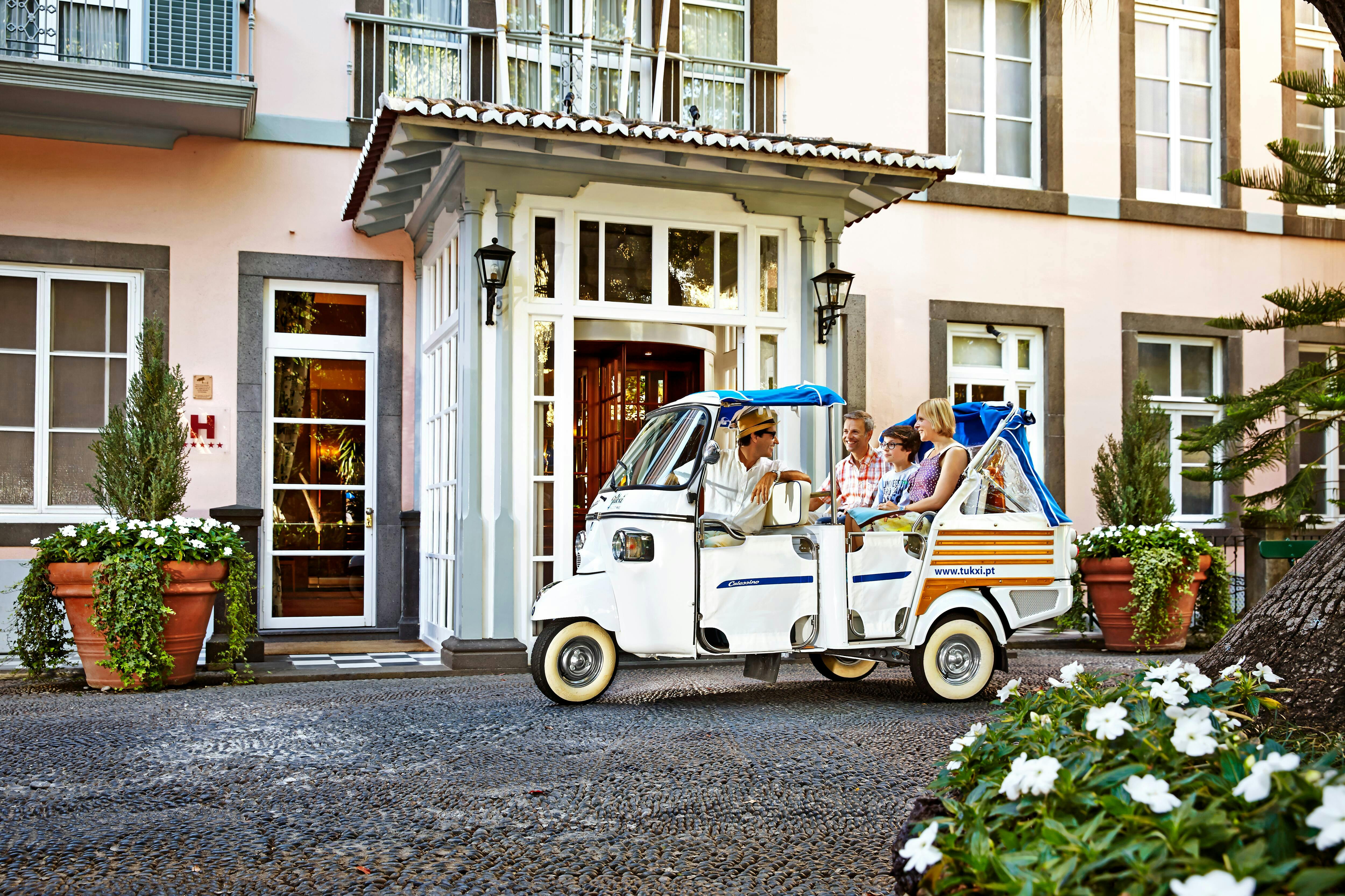 Tour in tukxi della Valle delle Monache di Madeira