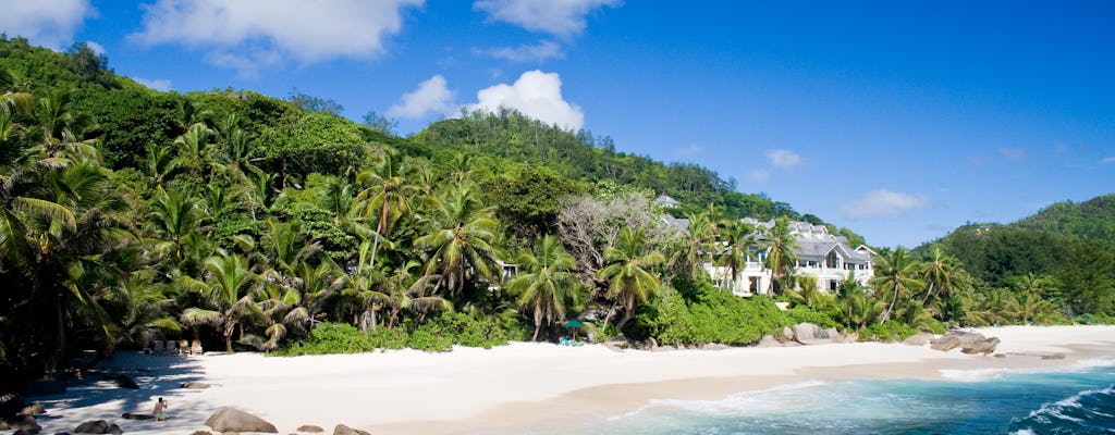 Helikoptervlucht van 90 minuten over Mahé, Praslin en La Digue vanuit Mahé