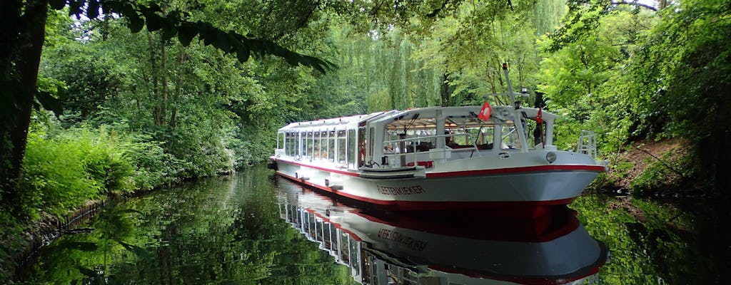Discover the different faces of Hamburg on an Alster cruise